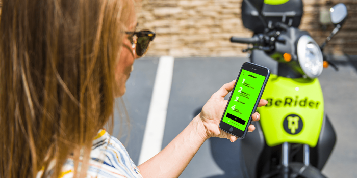 Skoda berider e roller scooter eléctrico min