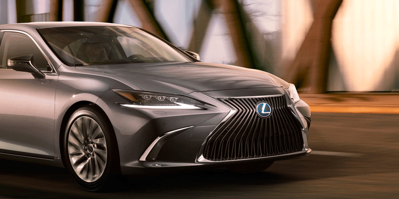 Lexus es min