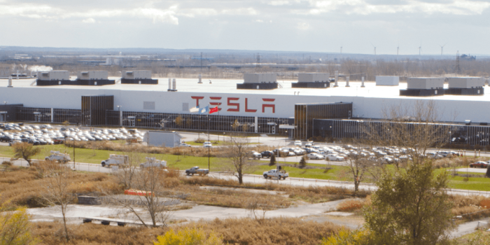 Tesla gigafactory min