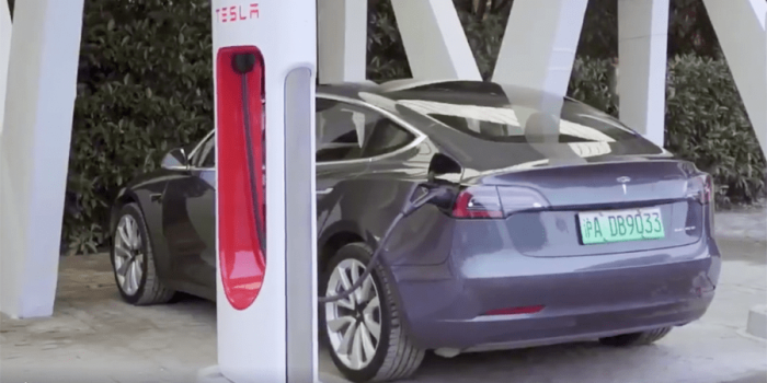 Tesla modelo china min