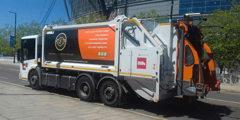 Manchester muellsammelfahrzeug bin lorries symbolbild min