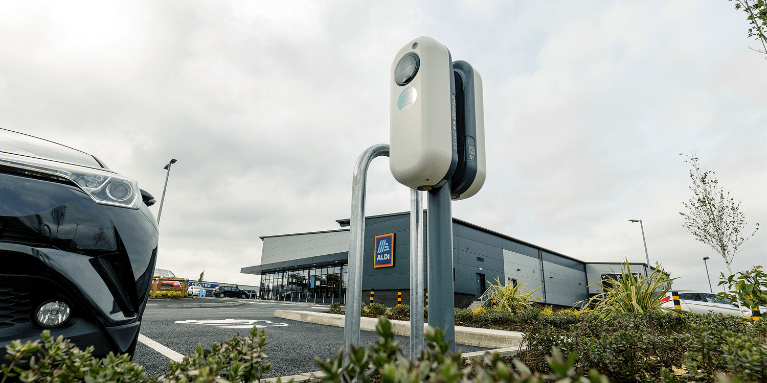 newmotion aldi ladestation charging station grossbritannien uk 2020 01 min newmotion aldi ladestation charging station grossbritannien uk 2020 01 min