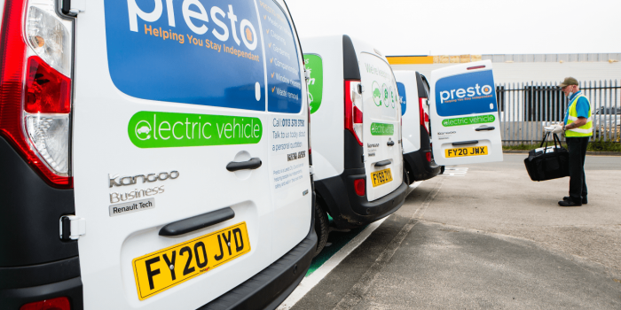 Renault kangoo ze grossbritannien uk leeds min