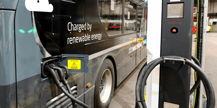 Byd adl enviro400ev elektrobus electric bus national express west widlands birmingham grossbritannien uk min