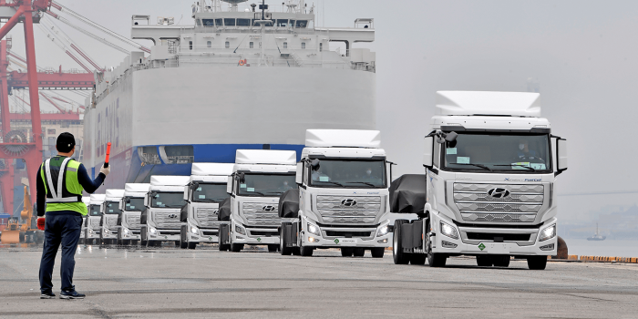 Hyundai xcient pila de combustible brennstoffzellen camión camión de pila de combustible min