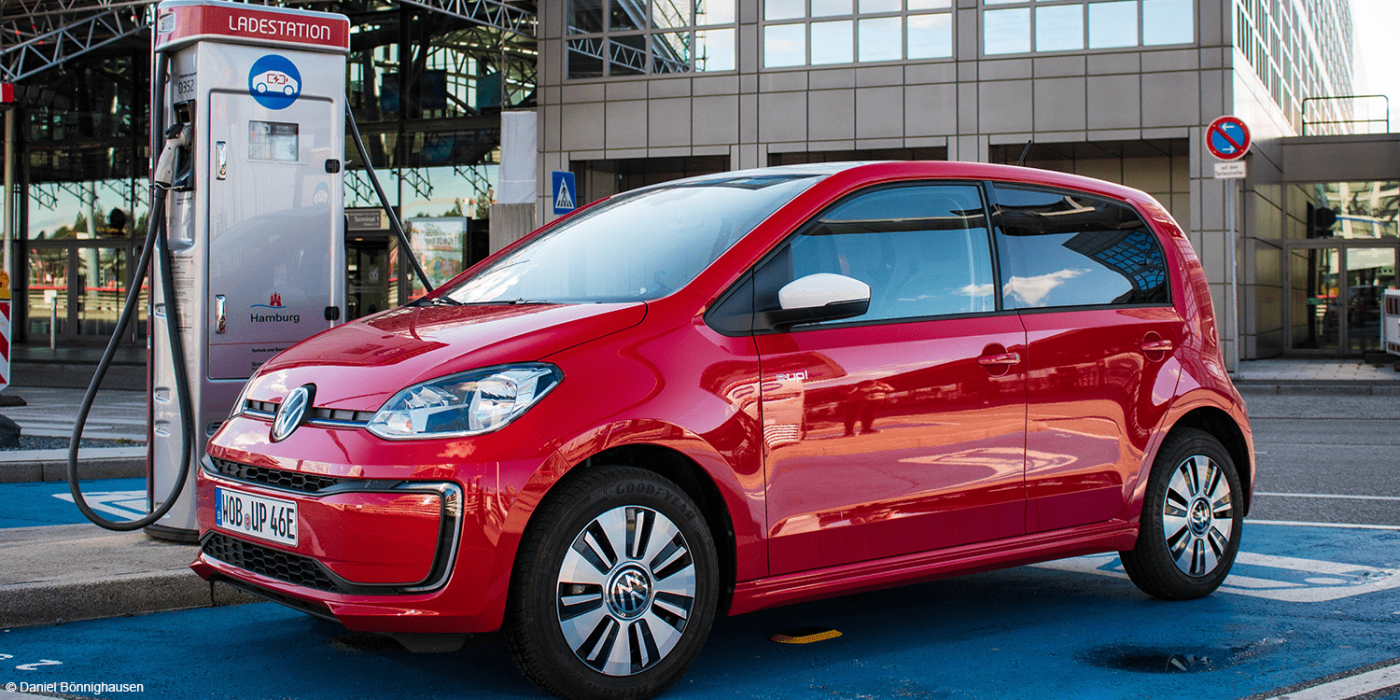 Volkswagen e up hamburg ladestation charging station fahrbericht daniel boennighausen min