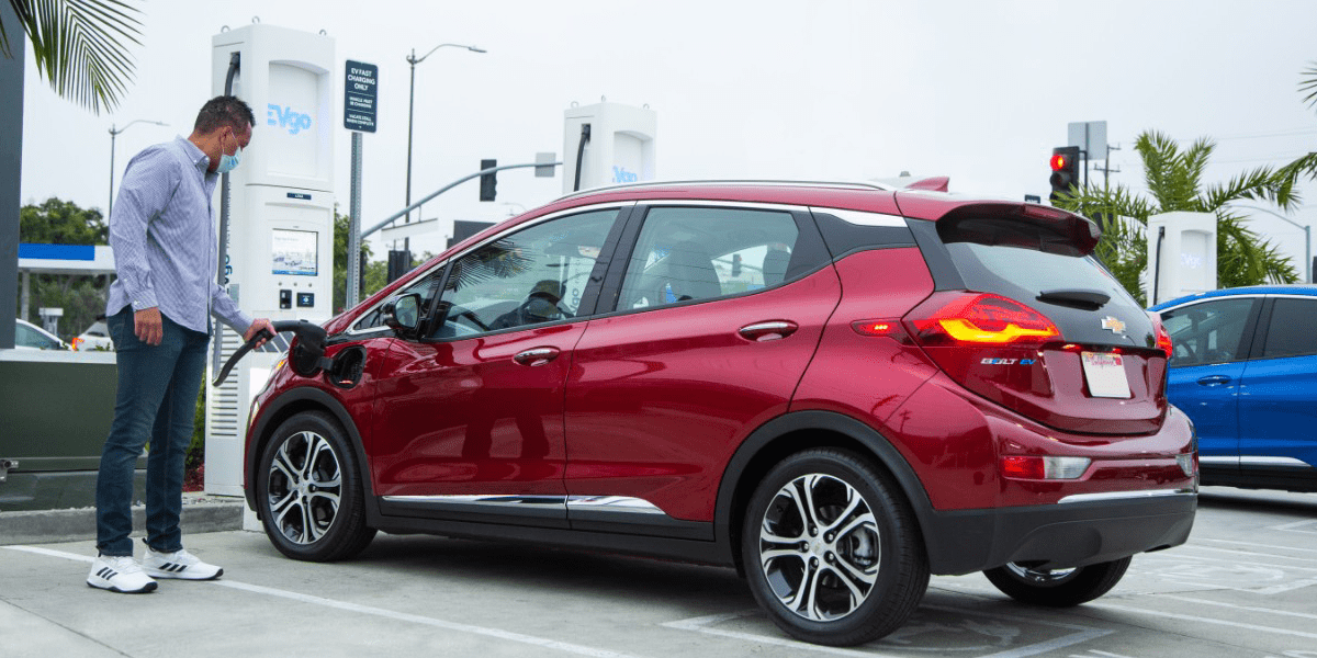 Chevrolet bolt evgo ladestation charging station usa min