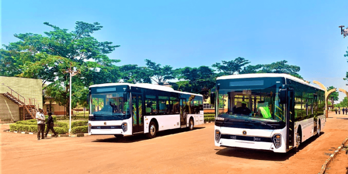 Kiira motors elektrobus autobús eléctrico uganda min