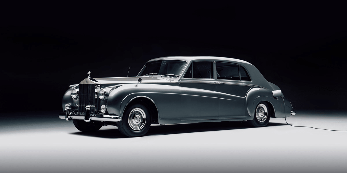 lunaz rolls royce phantom v 06 min lunaz rolls royce phantom v 06 min