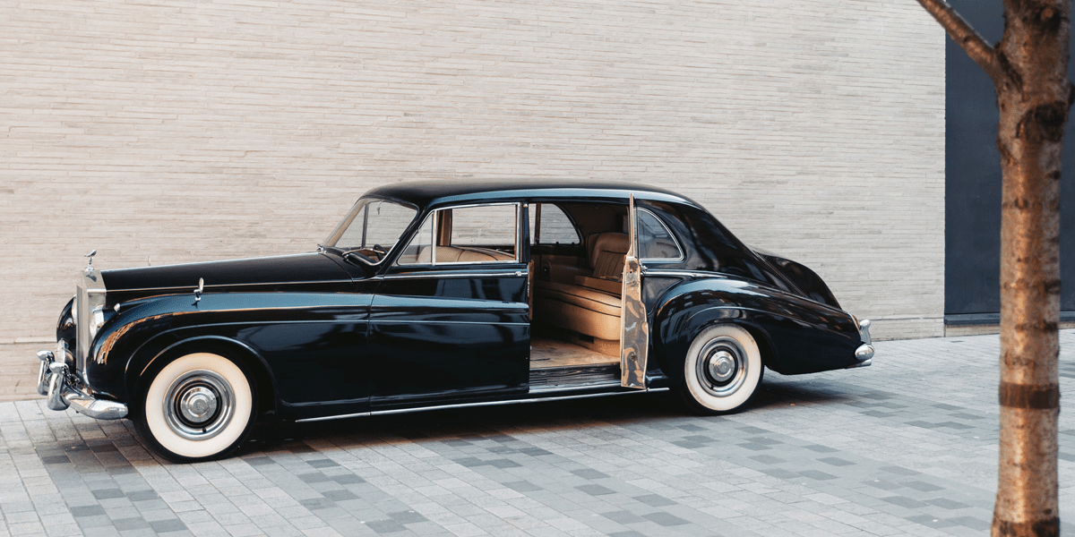 lunaz rolls royce phantom v 07 min lunaz rolls royce phantom v 07 min