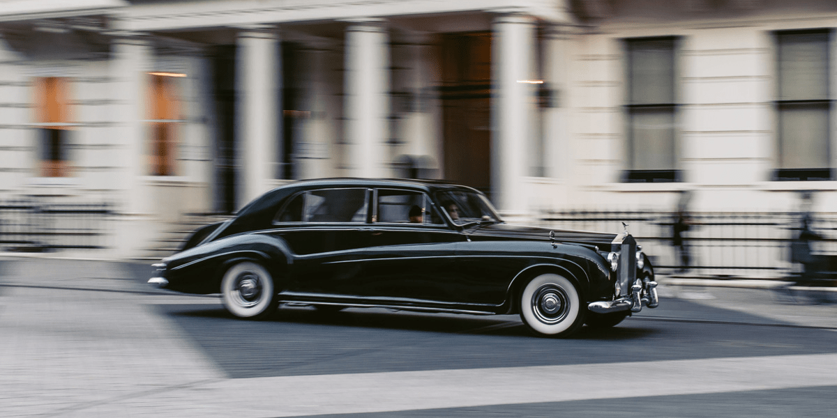 lunaz rolls royce phantom v 09 min lunaz rolls royce phantom v 09 min
