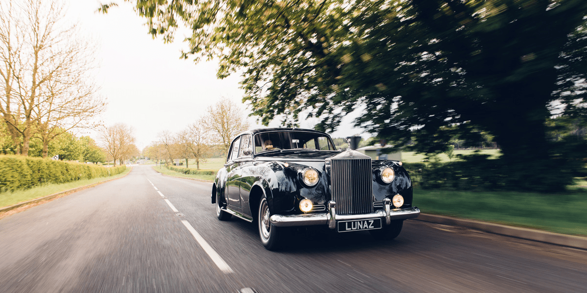 lunaz rolls royce silver cloud 04 min lunaz rolls royce silver cloud 04 min
