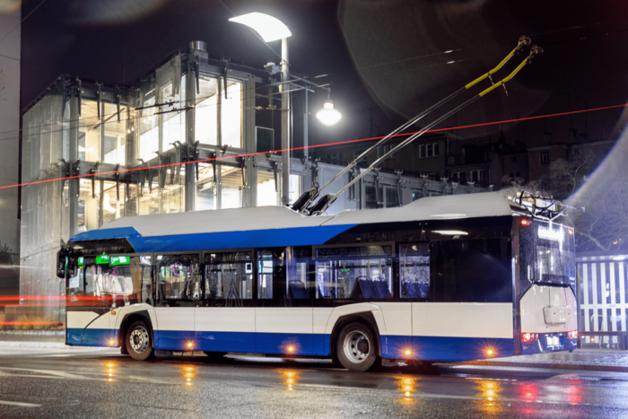 Solaris trollino elektrobus autobús eléctrico ploiesti rumaenien rumania min e