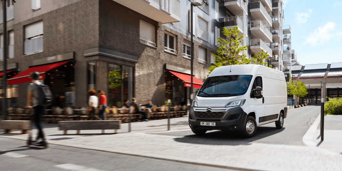 Citroen e jumper e transporter electric transporter min