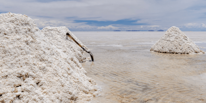 Lithium salar de uyuni bolivien bolivia unsplash min