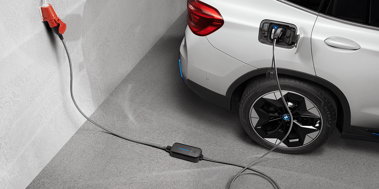bmw ix3 ladestation charging station 2020 001 min