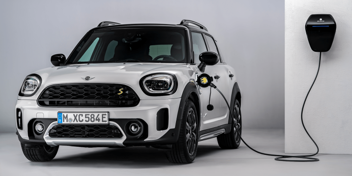 Mini cooper se ladestation charging station wallbox min