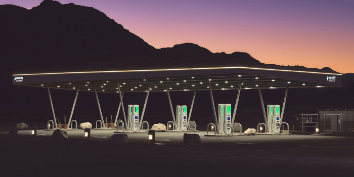 Electrify america ladestation charging station min