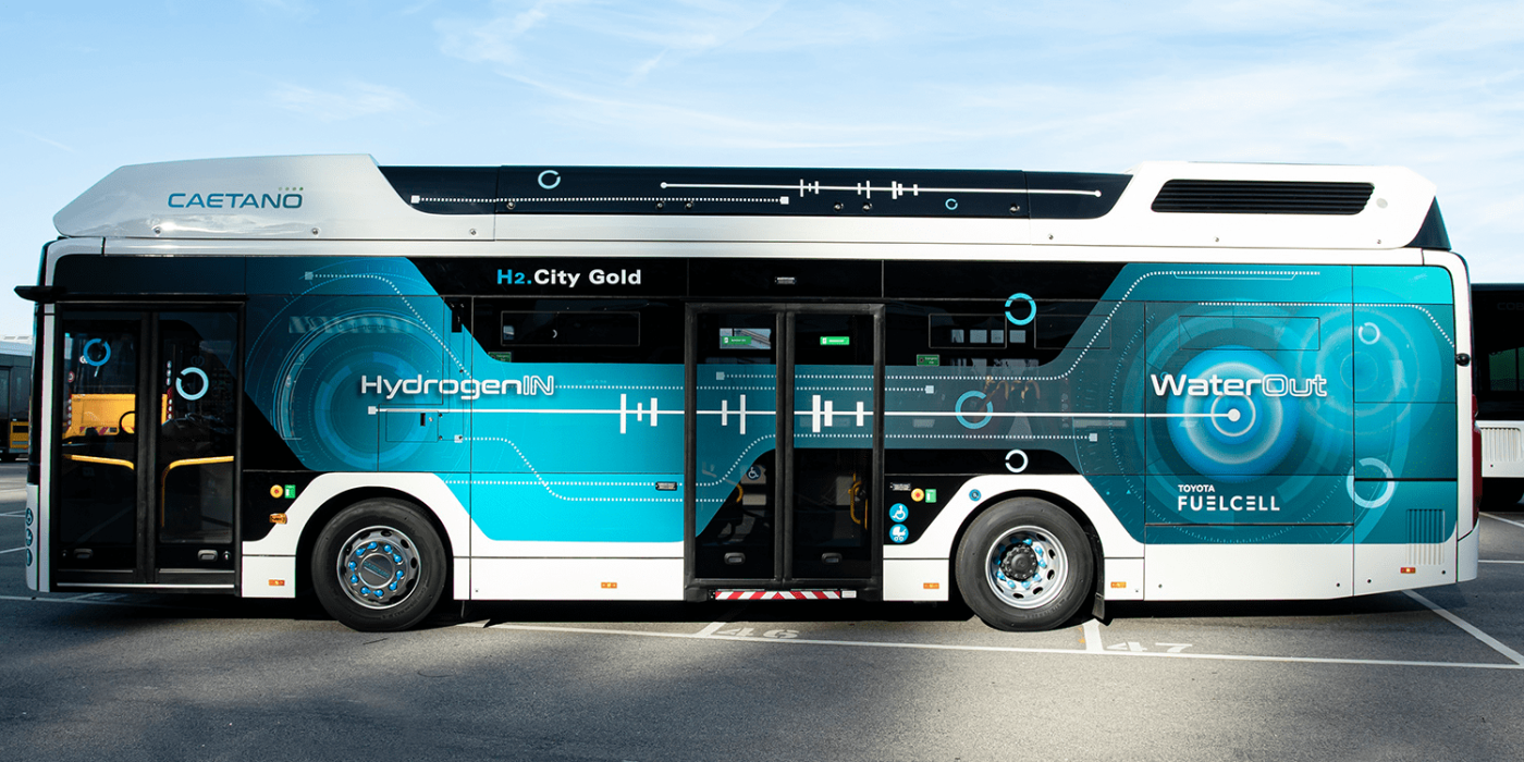 caetanobus h2 city gold toyota brennstoffzellen autobús autobús de pila de combustible 2020 03 min caetanobus h2 city gold toyota brennstoffzellen autobús autobús de pila de combustible 2020 03 min