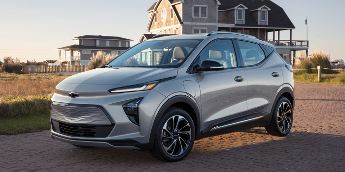 Chevrolet bolt euv min