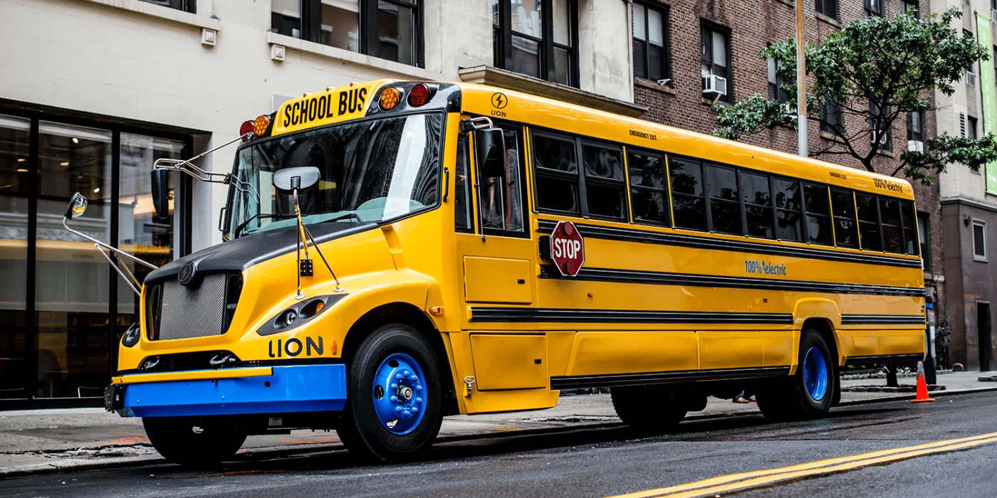 lion electric lionc elektrobus electric bus 2021 03 min lion electric lionc elektrobus electric bus 2021 03 min
