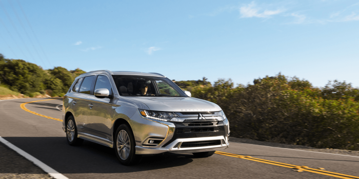 Mitsubishi outlander phev min
