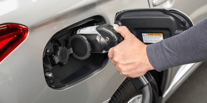 Mitsubishi outlander phev min