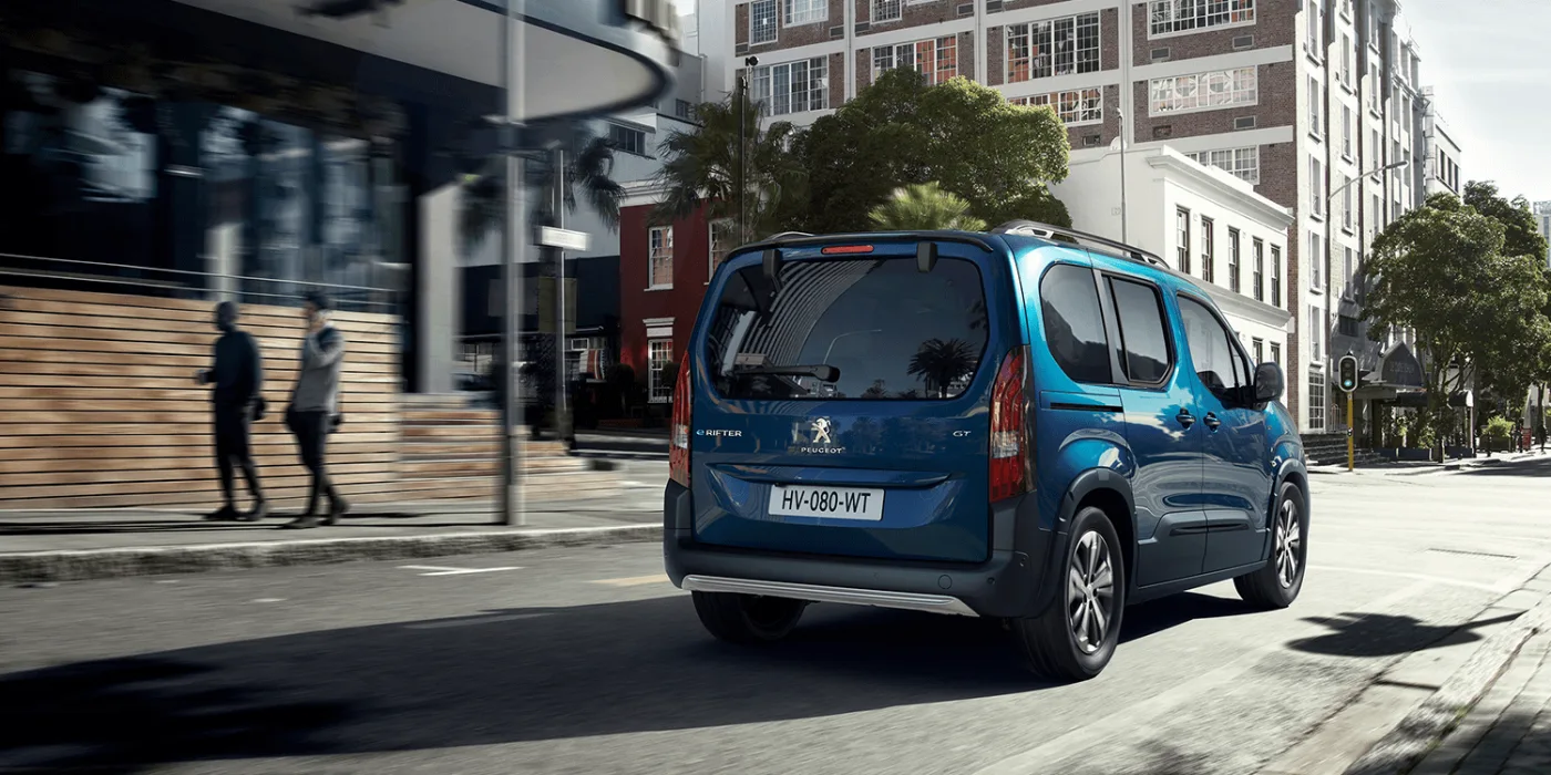 peugeot e rifter 2021 06 min peugeot e rifter 2021 06 min
