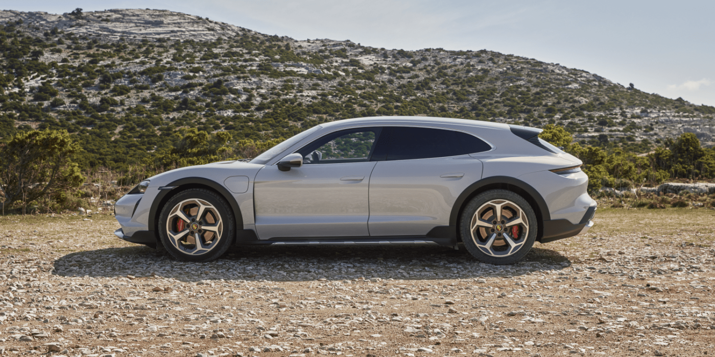 Porsche taycan cross turismo 4s min