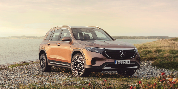 Mercedes benz eqb min