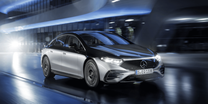 Mercedes benz eqs min