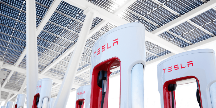 Tesla supercharger min