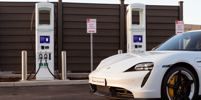 Electrify canada ladestation charging station kanada min