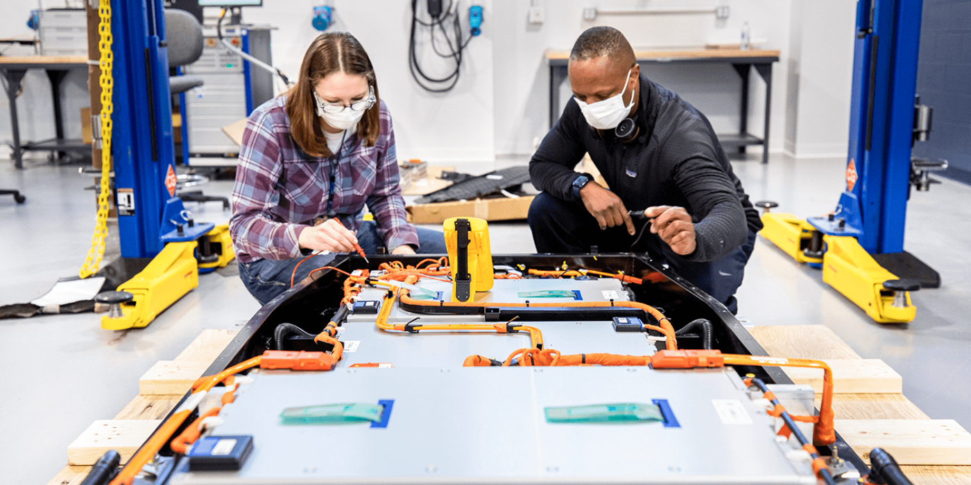 Ford batterie battery michigan min