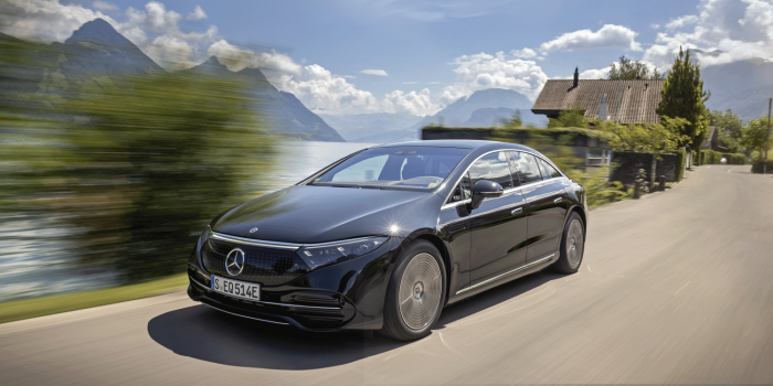 Mercedes benz eqs min