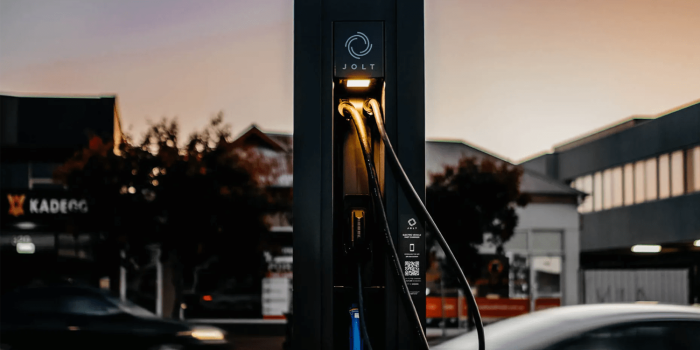 Estación de carga Jolt ladestation min