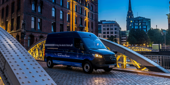Mercedes benz esprinter e transporter electric transporter min
