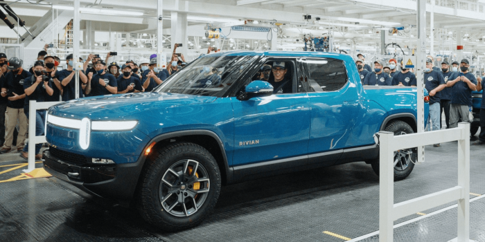 Rivian automotive r1t min