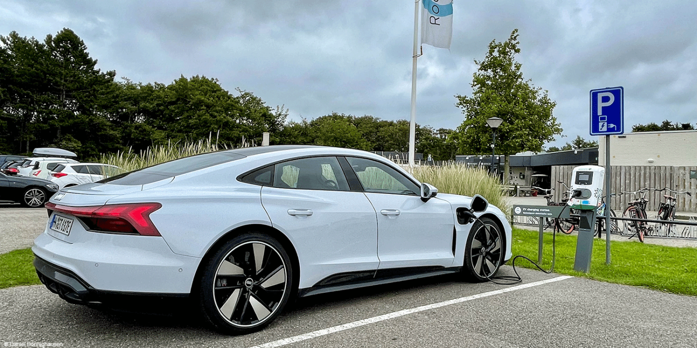 Audi e tron gt quattro ladestation charging station niederlande netherlands fahrbericht daniel boennighausen min