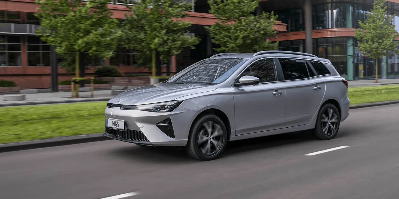saic mg motor mg5 2021 01 min saic mg motor mg5 2021 01 min