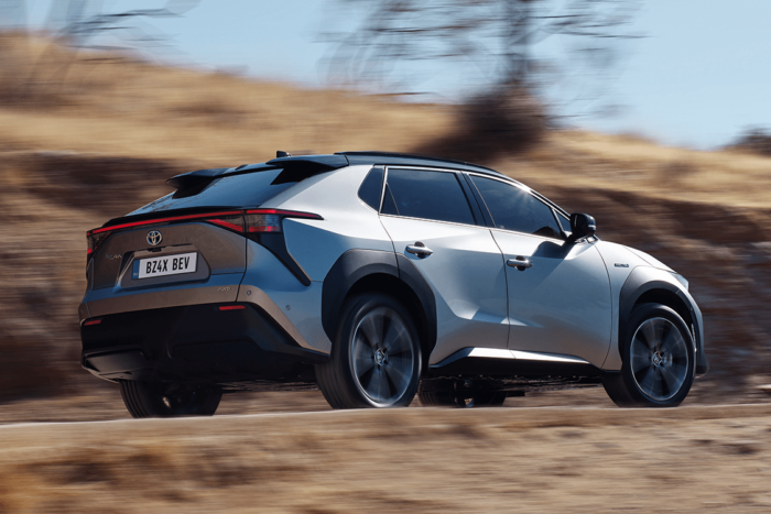 Toyota bz4x min e