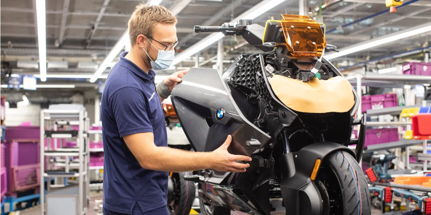 BMW CE 04 series production 2 BMW CE 04 series production 2