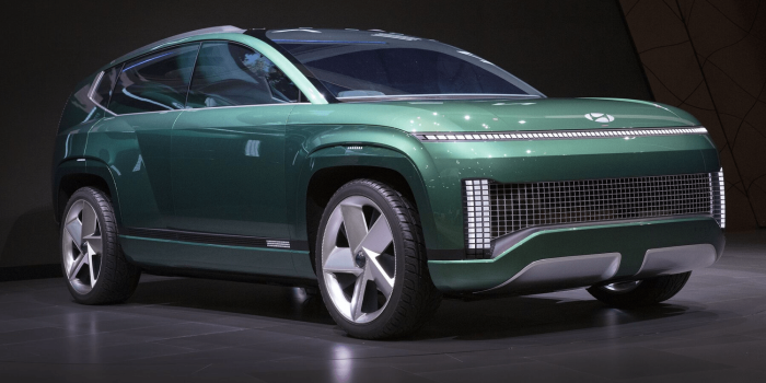 Hyundai seven concept min