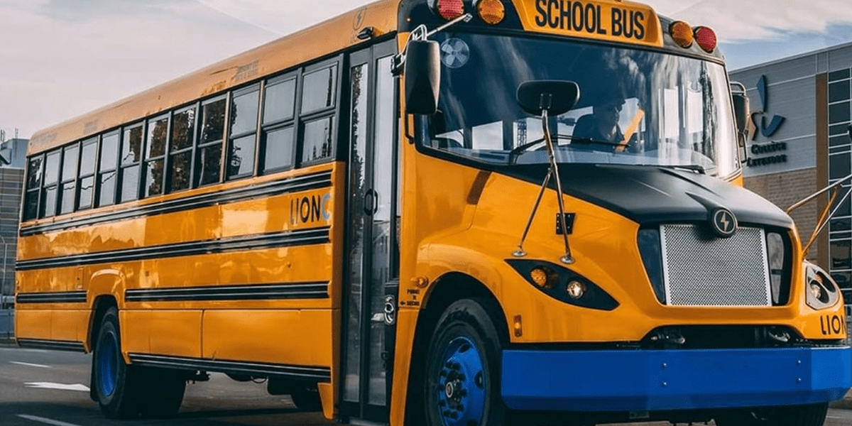 Lion electric lionc elektrobus autobús eléctrico min
