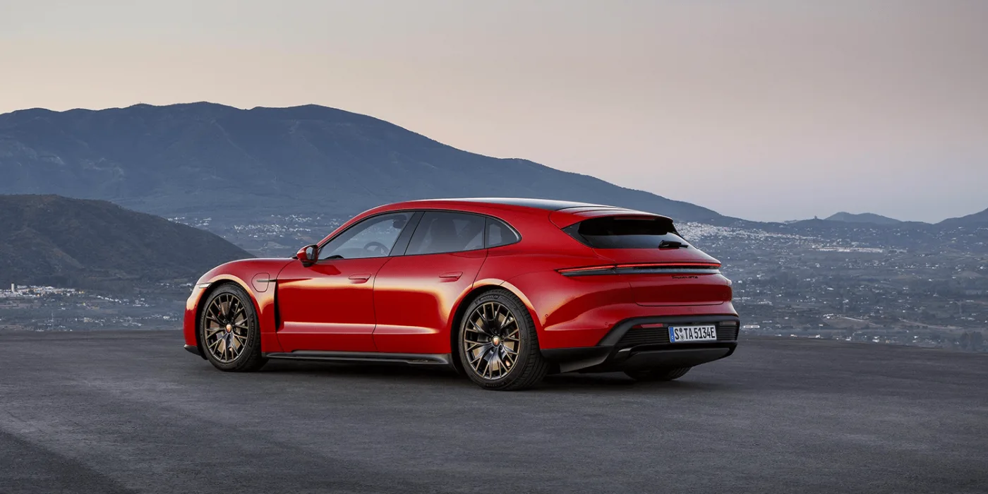 porsche taycan gts sport turismo 2021 02 min porsche taycan gts sport turismo 2021 02 min