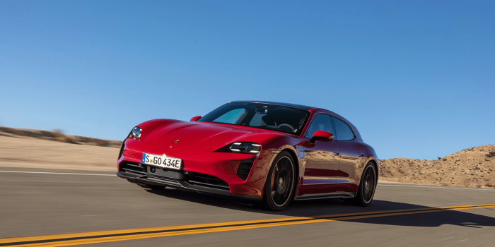 Porsche taycan gts sport turismo min