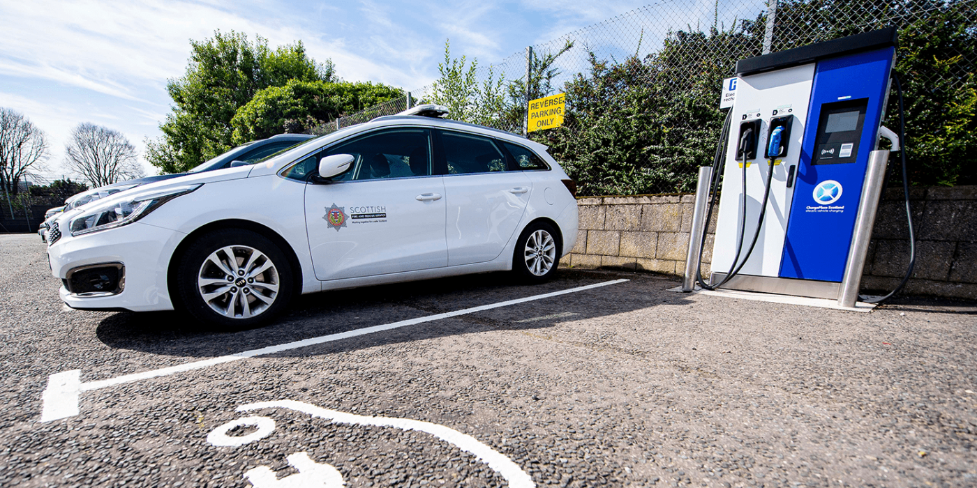 Servicio escocés de bomberos y rescate edf estación de carga ladestation min