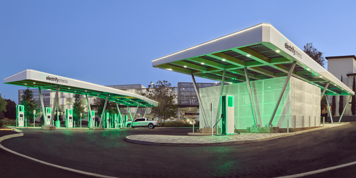 Electrify america ladestation estación de carga min