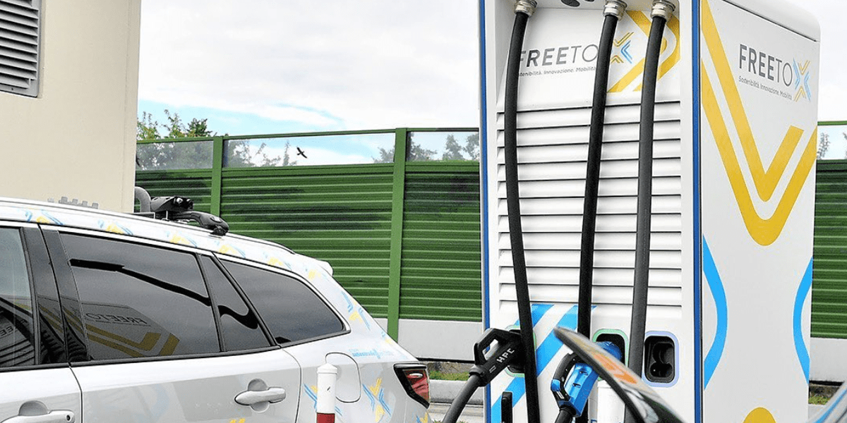 Free to x ladestation charging station italien italy min