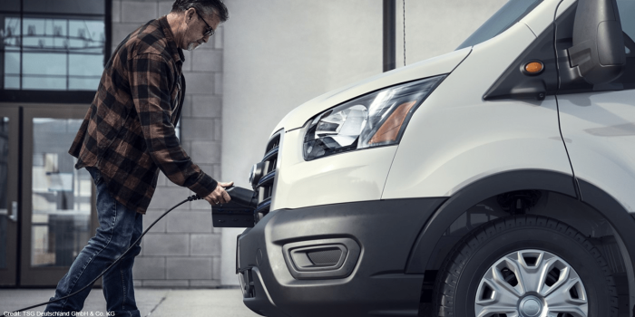 Ford e transit tipo min